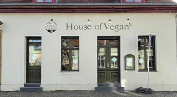 House Of Vegan 182 outside