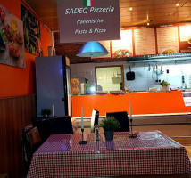 Sadeq Pizzeria inside