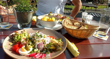 Ossi's Im Alten Morof food