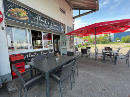 Ahmet Döner outside