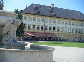 Münchner Hof outside