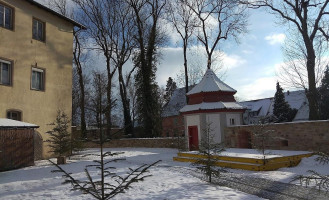 Biergarten Am Stadtschloss Herrieden outside