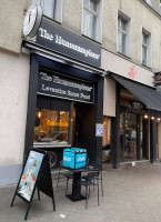 The Hummusapiens Wilmersdorfer Straße outside