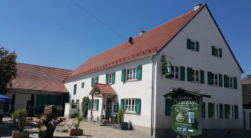 Gasthaus Neumayr outside