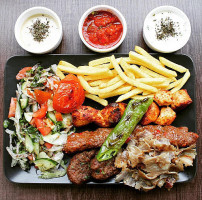 Metin's Holzkohlegrill food