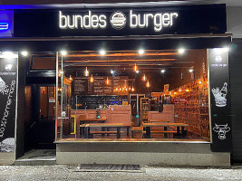 Bundes Burger outside