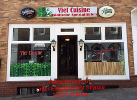 Viet Cuisine outside