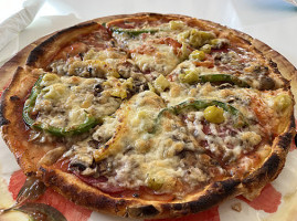 Romes Pizzeria food