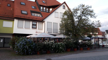 Café Bistro Schlupfwinkel outside