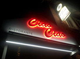 Ciao Ciao outside