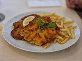 Gasthaus Grüner Berg Baitenhausen food