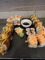 Lani's Asia Food To Go food