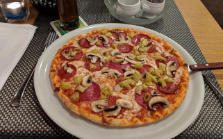 San Francesco Trattoria · Pizzeria In Holz food