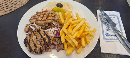 Akropolis Grill food