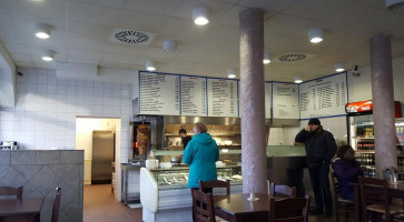 Saloniki Grill inside