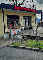 Roy Pizza Döner outside