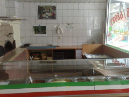 Pizzeria Peppe inside