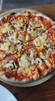 Tompoo' Pizza Und Burger Frankfurt Am Main food