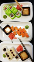 Lim Sushi Utena food