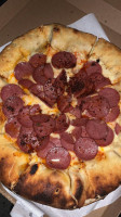 Karavan Pizza Grill food