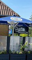 Piatto Grill outside