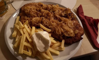 Zum Toepferkrug food