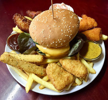 Adler American Roadhouse food