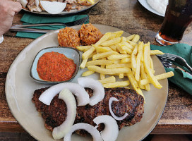 Gaststätte Am Bahnhof Bei Maria Und Dimi food