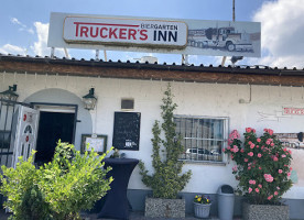 Truckers Inn outside