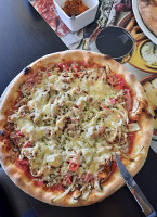 La Calabria Pizzeria food