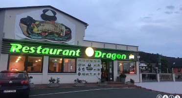 Restaurace Dragon outside