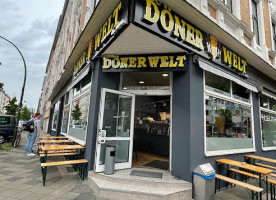 Koc Döner Welt outside