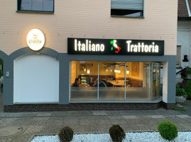 Trattoria Zio Toto outside