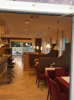 Ilzer Krone Pizzeria inside