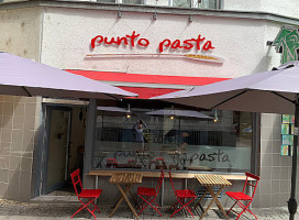 Punto Pasta. Die Manufaktur. outside