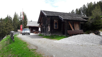 Aldranser Alm outside