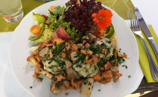 Cafe- Seeblick Werner Bentele food