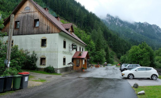 Gasthof Brodjäger outside