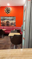 Veneras Pizza inside