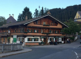 Gasthof Lanzenhof outside