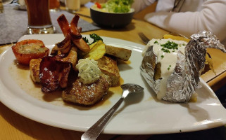 Truyenstube food