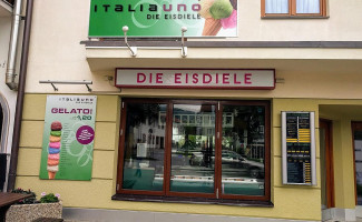 Die Eisdiele outside