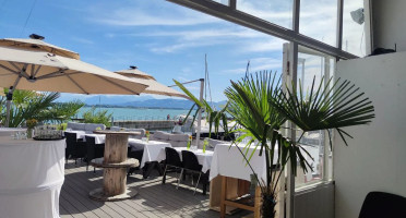 Cafe- Alte Fahre outside