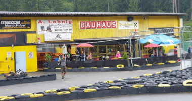 Paintball, Gokart Und Motocross outside