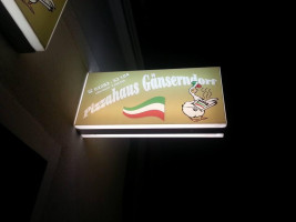 Pizzahaus Gaenserndorf menu