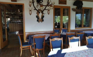 Gasthaus Halleralm inside