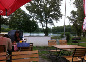 Fuchsbichler See Cafe outside