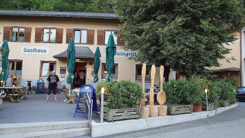 Gasthaus Weingrill outside