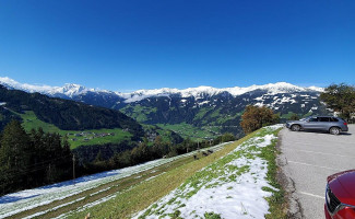 Alpengasthaus Enzianhof outside