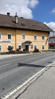 Bäckerei Helmut Peterlin (bäckerei Cafè Kaffeekanne Feinkost) outside